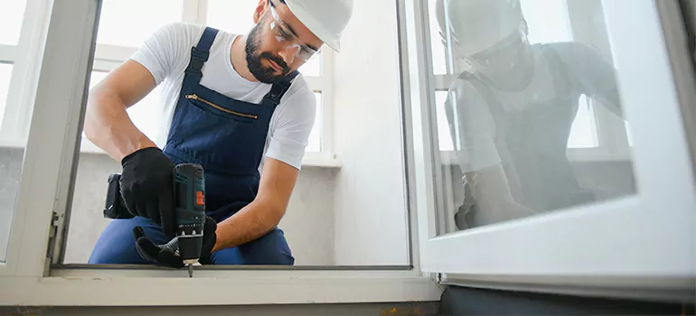 Replace Broken Window Pane in Lutz, FL